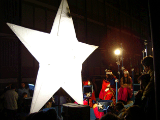 illuminated inflatable star